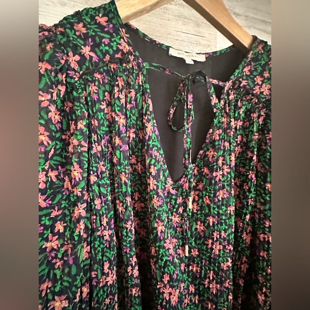 Skies are Blue Floral Swing Dress NWT - Picture 2 of 2